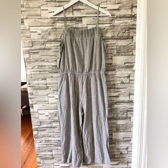 Beach Lunch Lounge || Linen Blend Striped Smocked Cotton Wide Leg CropJumpsuit - Picture 2 of 13